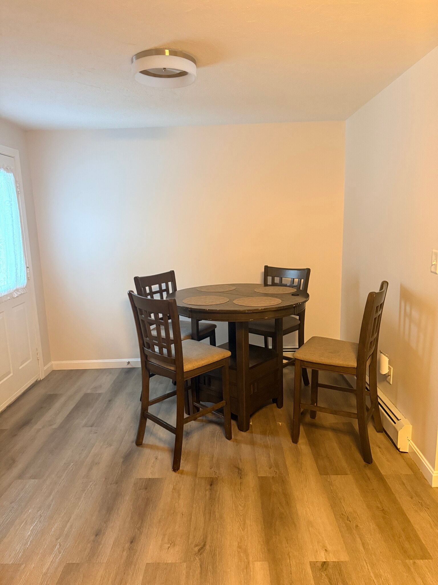 Building Photo - 30 Old Woods Rd