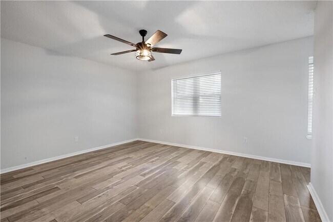 Building Photo - 303 Runnymeade Cir