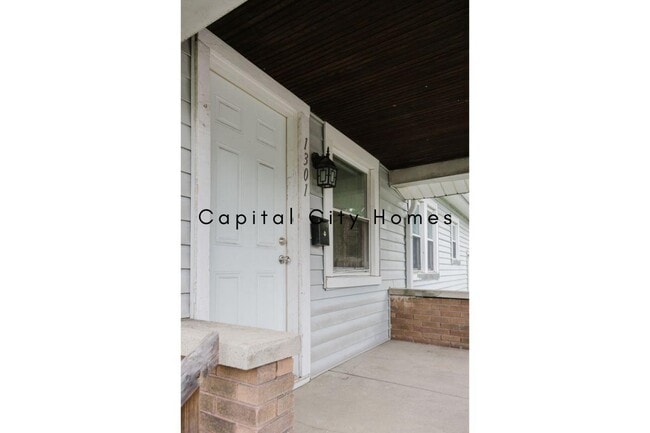 Building Photo - 1301-1303 N Rural St