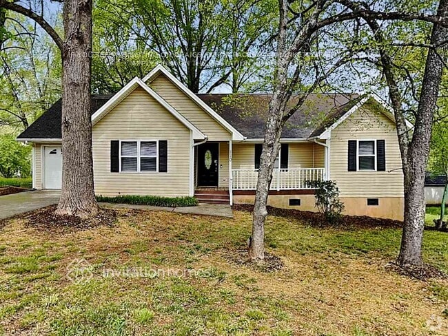 Building Photo - 110 Cartway Ln