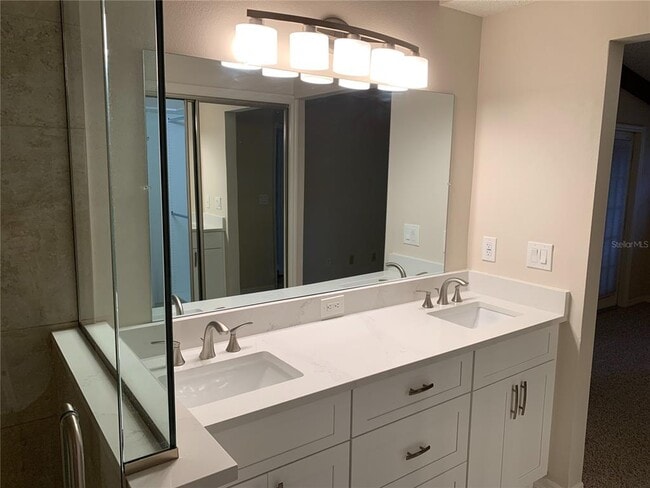 Building Photo - 2658 Sequoia Terrace