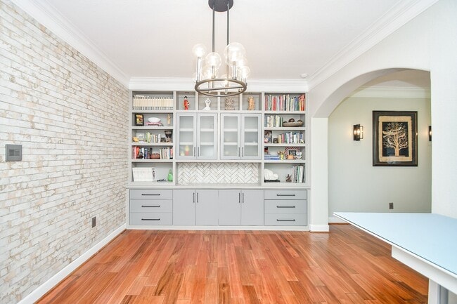 Building Photo - 7106 Habersham Ave