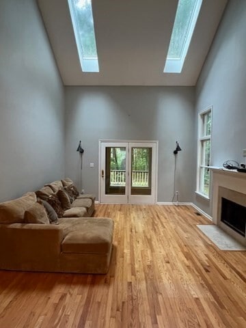Building Photo - 8 Stonegate Ln