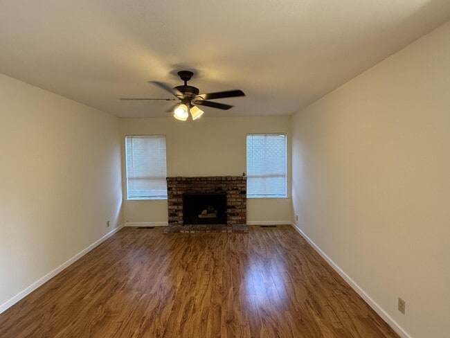 Building Photo - 583 Tahoe Terrace
