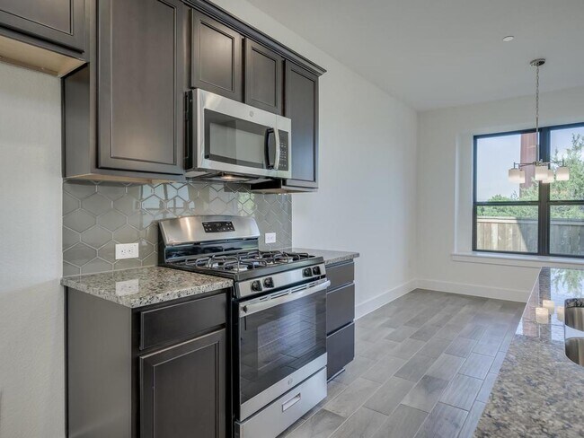 Building Photo - 12327 Maypole Bend
