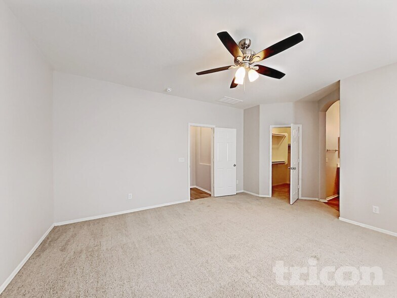 Building Photo - 14621 W Ventura St