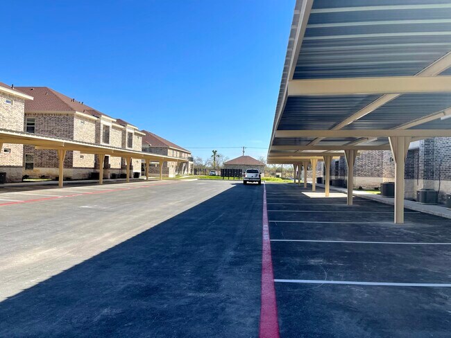 Building Photo - 3807 S Veterans Blvd