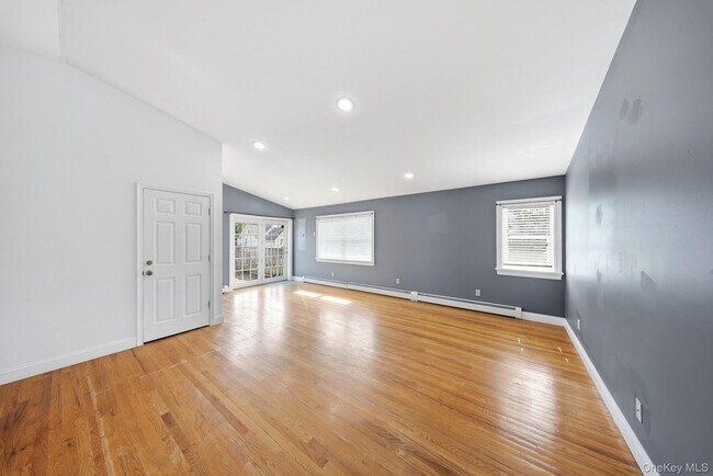 Building Photo - 92 Jersey Ave