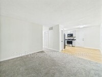 Building Photo - 7804 E 51st St