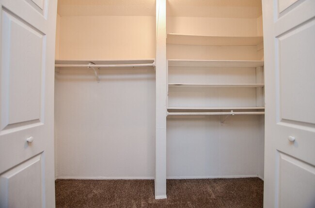 Building Photo - 17323 Glenpatti Dr
