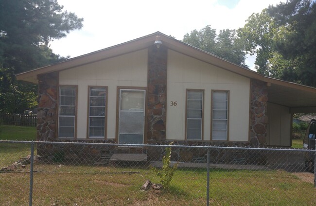 Primary Photo - 3 bedroom Central air and heat home sherwood