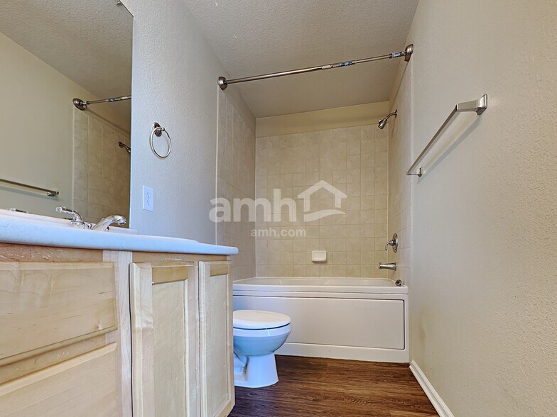 Building Photo - 20000 Mitchell Pl