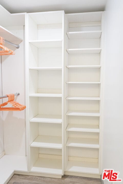 Building Photo - 348 1/2 Laveta Terrace