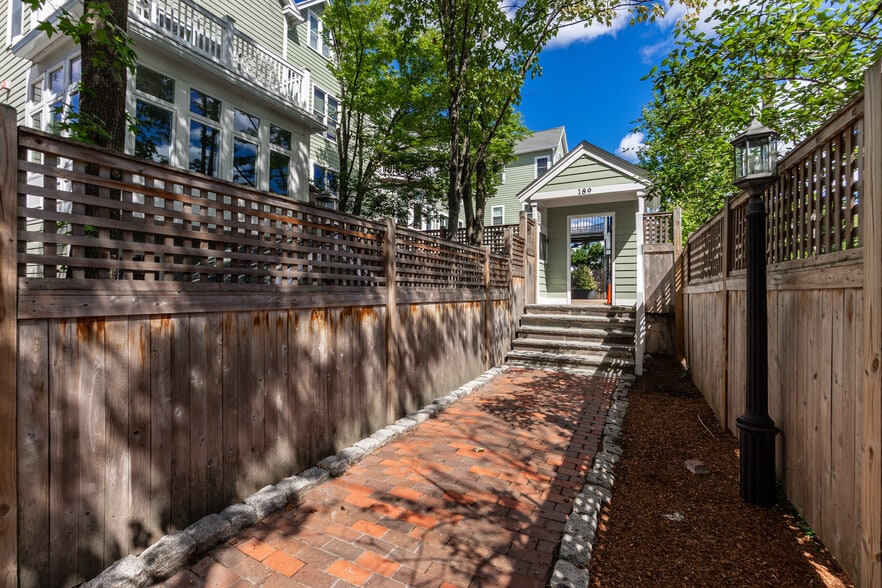 Property Entry - 189 Richdale Ave