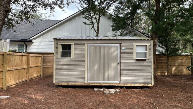 Building Photo - 116 N 20th St