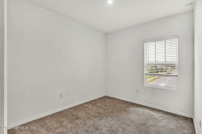 Building Photo - 296 Anthony Dr