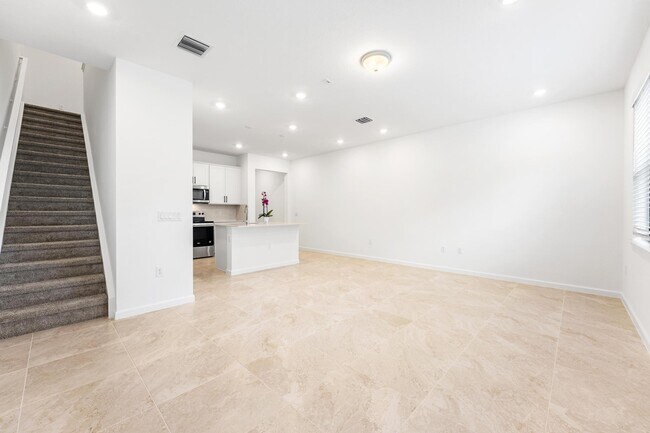 Building Photo - 4333 Efendi Dr