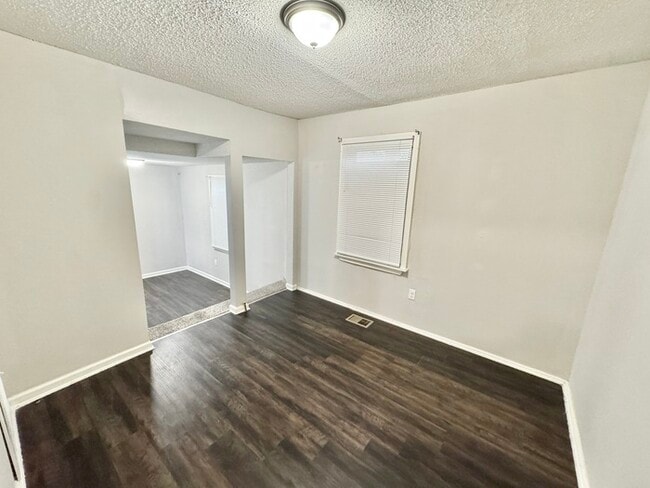 Building Photo - 655 Granada Rd