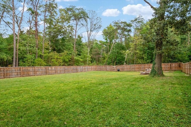 Building Photo - Charming Colonial in Elmhurst Station
