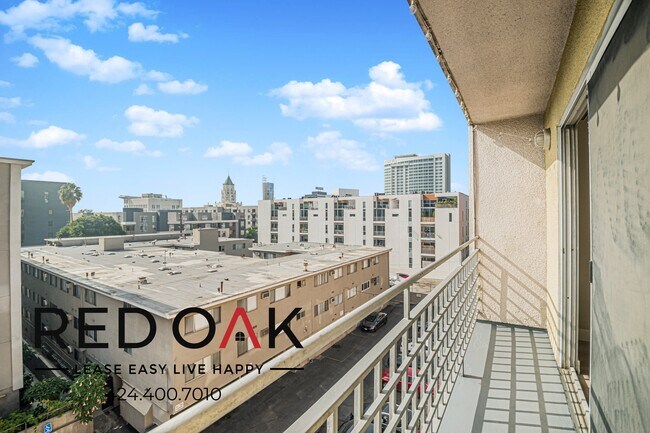 Building Photo - 6700 Franklin Pl