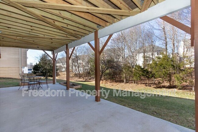 Building Photo - 10774 Monocacy Way