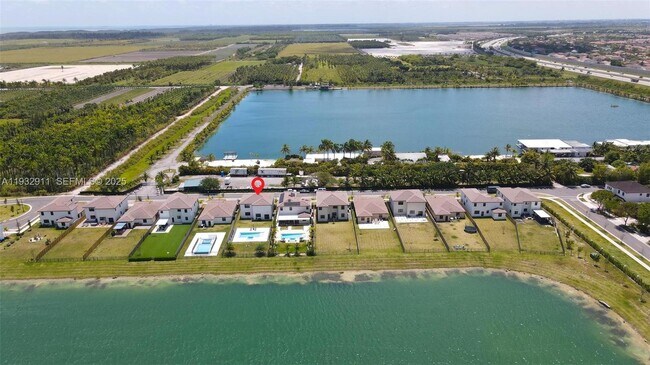 Building Photo - 10333 SW 232nd St