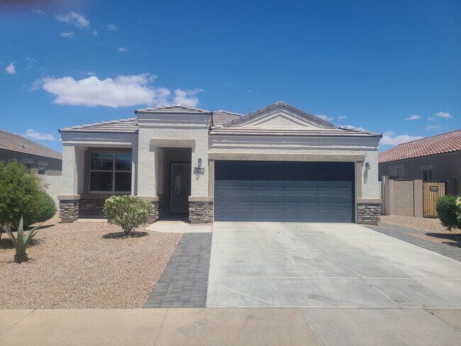 Primary Photo - 3 Bedroom, 2 Bath Home Available 08/01/25!!