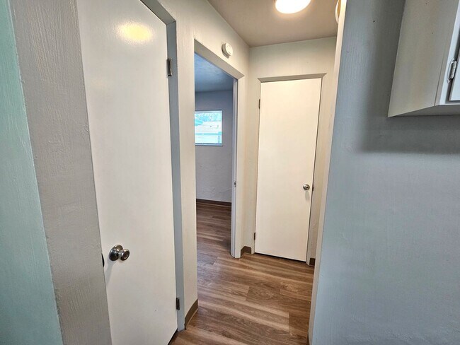 Building Photo - 17115