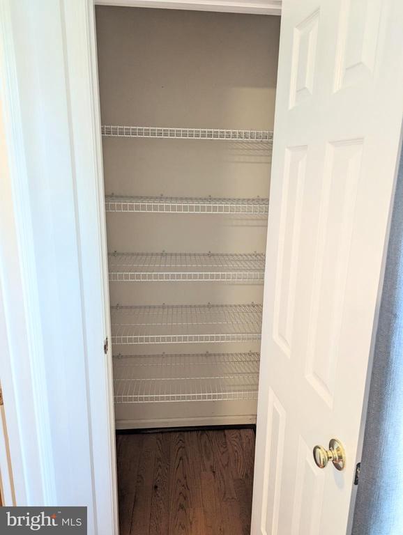 Building Photo - 46582 Broadspear Terrace