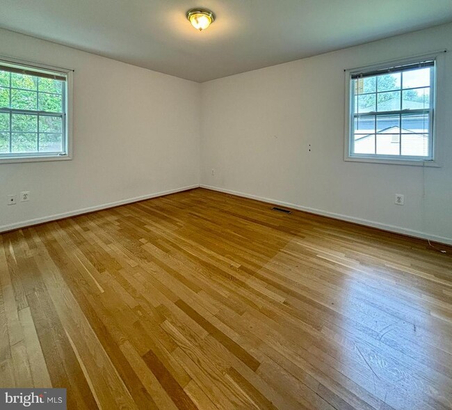 Building Photo - 3124 Wynford Dr