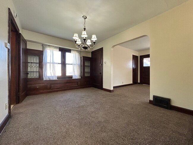 Building Photo - 4406 Gifford Ave