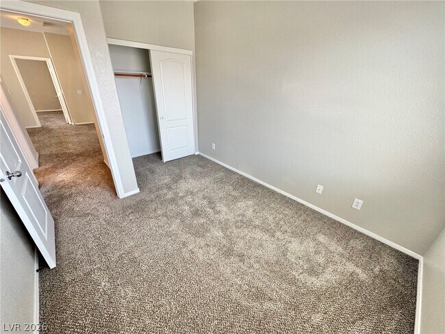 Building Photo - 6012 W Traviata Ave