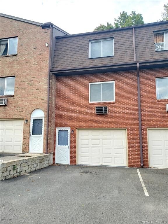 895 Hamilton Ave 895 Hamilton Ave Waterbury CT 06706 Apartment Finder