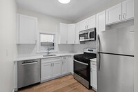 Building Photo - 3 Edison Pl