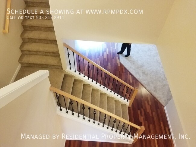 Building Photo - 15355 SW Greenfield Dr