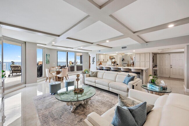 Building Photo - 176 Helios Dr