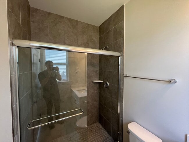 Building Photo - Stunning 5BD, 4.5BA Knightdale Home with Spacious Open Interior, Bonus Loft, and Modern Upgrades ...