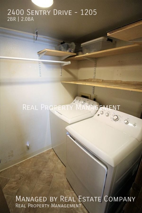Building Photo - 2400 Sentry Dr