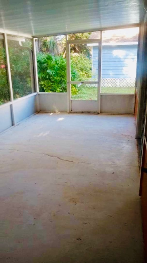 Building Photo - 2 Bed / 2 Bath Duplex Unit in Port Orange