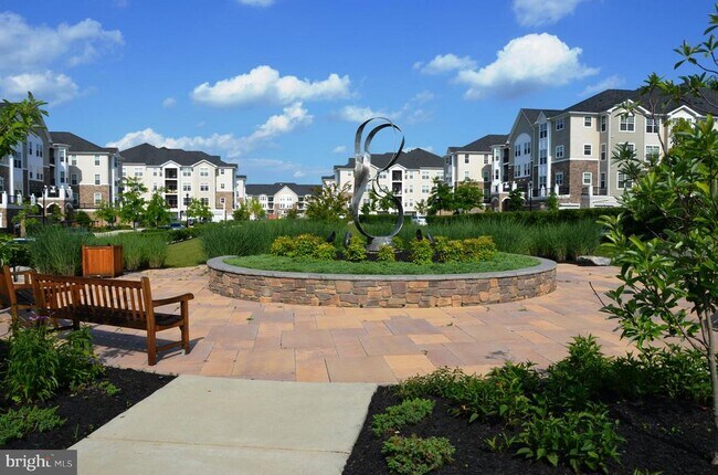 Building Photo - 7101 Travertine Dr
