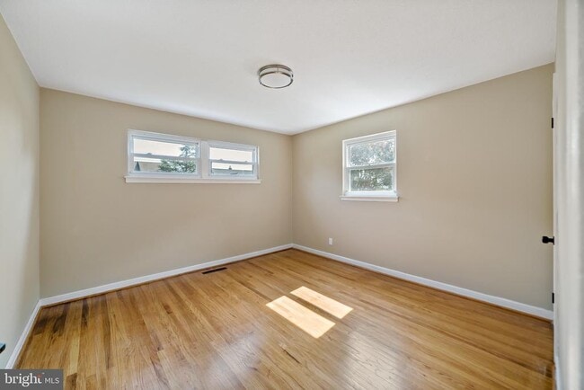 Building Photo - 508 Burgess St