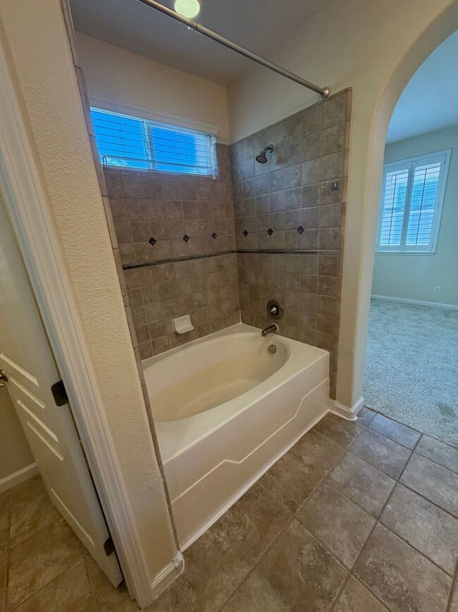 Building Photo - 5028 Ocean Ln
