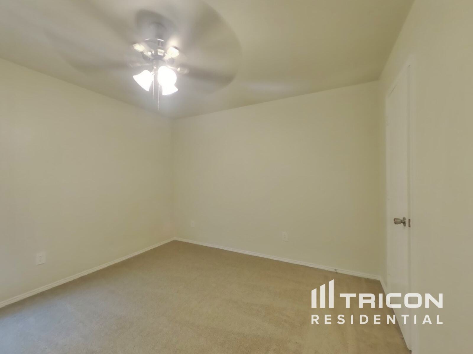 Building Photo - 641 Rosario Ln