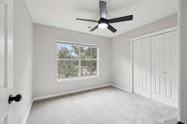 Building Photo - 184 Crestfield Pl