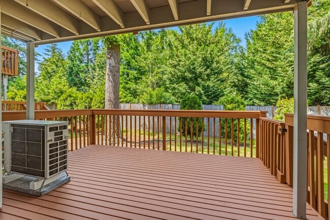 Building Photo - 2bd/1.75ba Redmond Condo