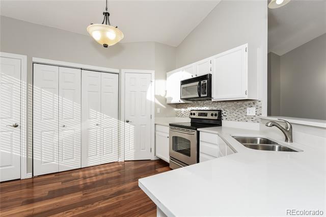 Building Photo - 8834 Cloverleaf Cir