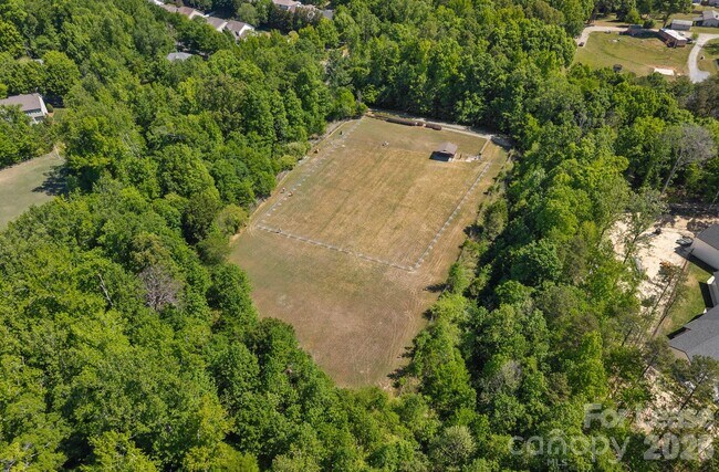 Building Photo - 1626 Hammond Dr