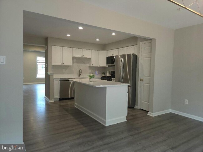 Building Photo - 4613 Ripley Manor Terrace