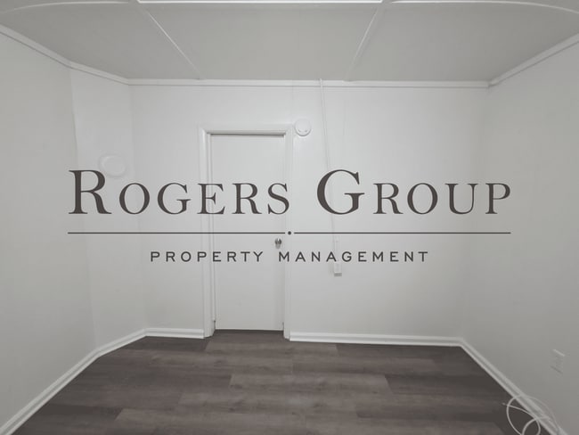 Building Photo - 912 Water St