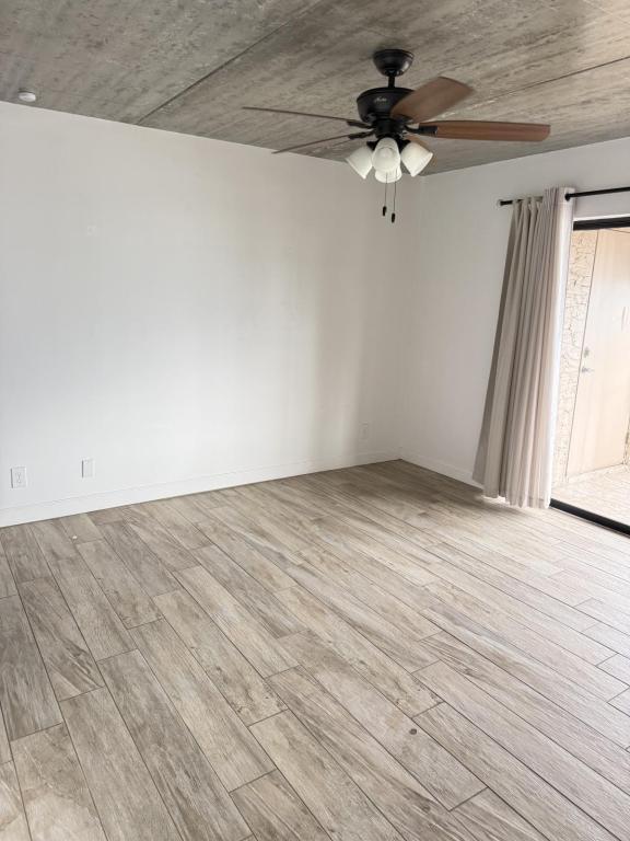 Building Photo - 1540 Riverside Dr